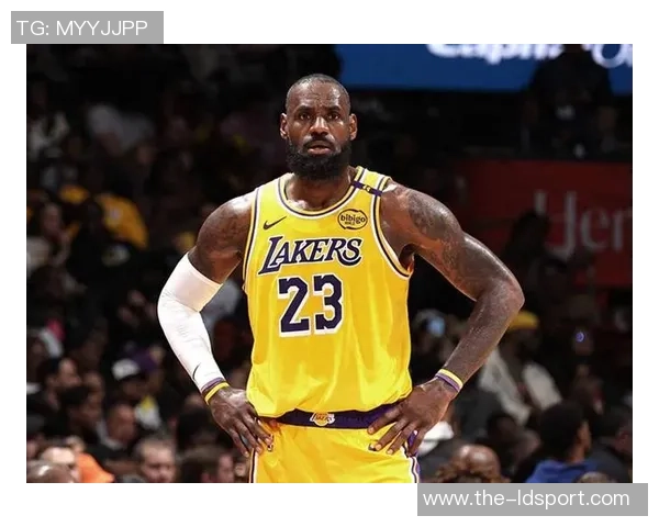 夸梅直言字母与詹姆斯不合适湖人若引入将面临巨大罚款压力